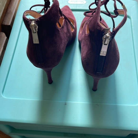 Ivanka Trump Suede Pump - Picture 3 of 6